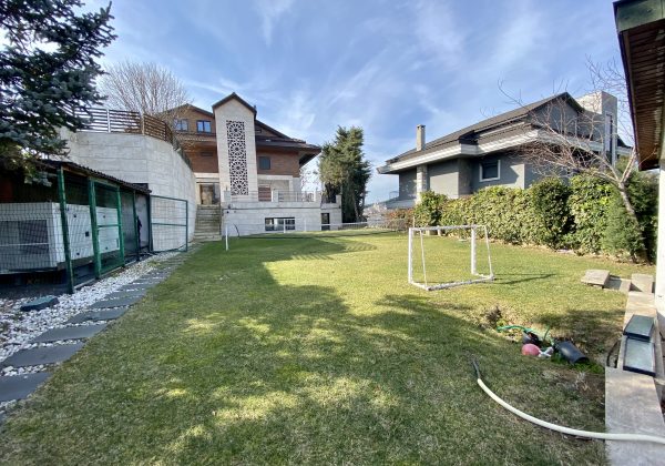 REMAX 7TEPE'DEN ACARKENT'TE YÜKSEK KONUMLU SATILIK VİLLA küçük görsel
