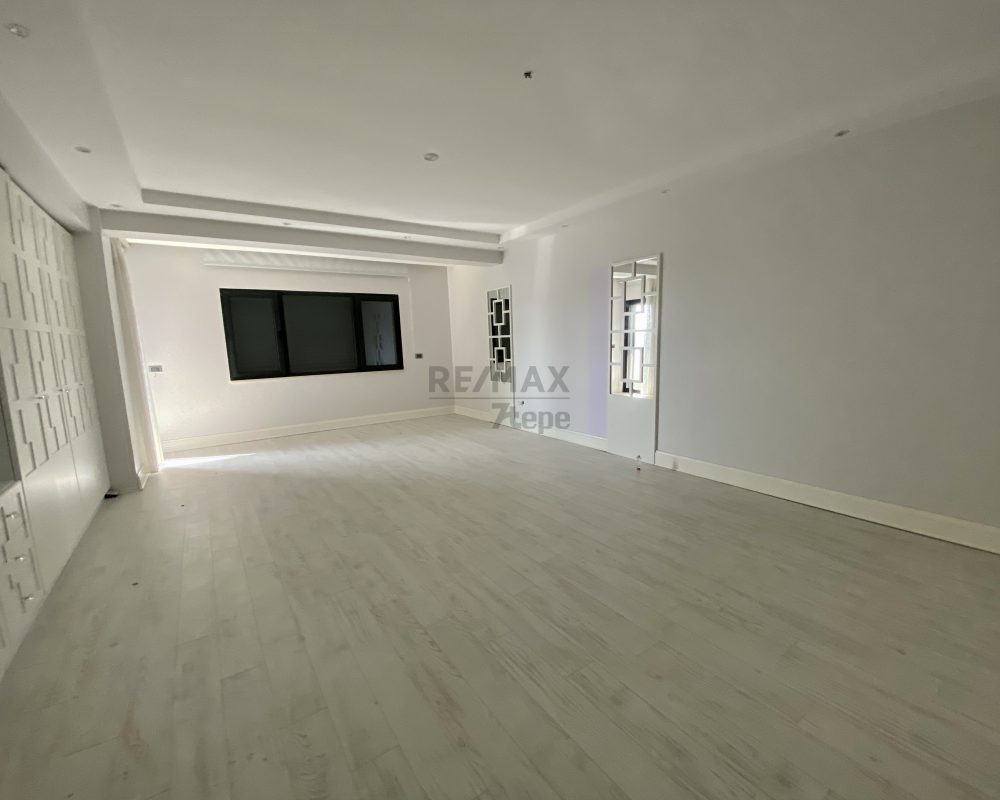REMAX 7TEPE'DEN ACARKENT'TE YÜKSEK KONUMLU SATILIK VİLLA
