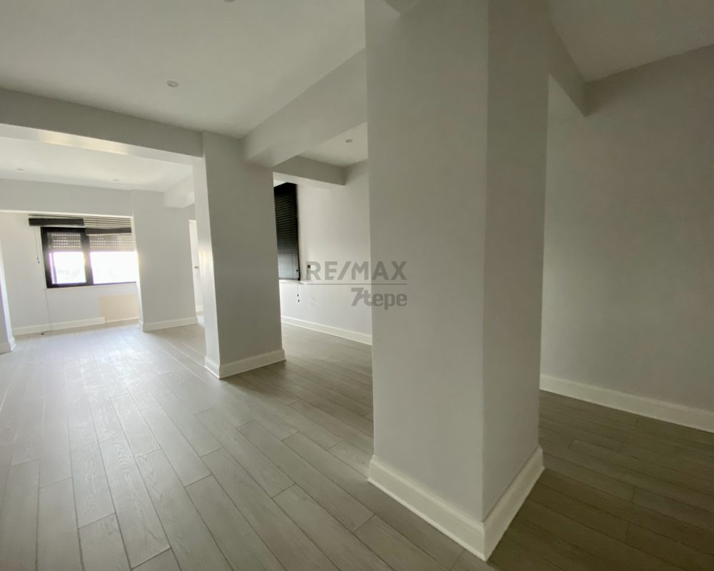 REMAX 7TEPE'DEN ACARKENT'TE YÜKSEK KONUMLU SATILIK VİLLA