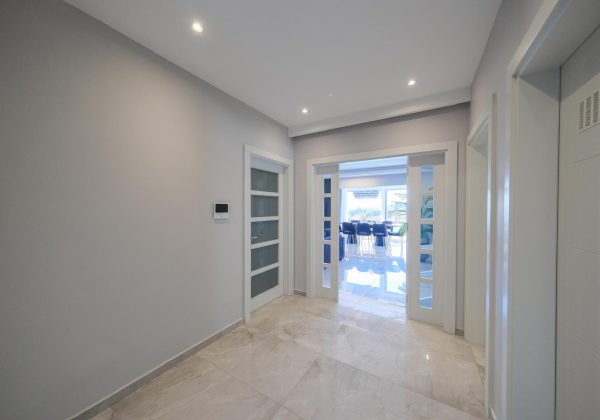 REMAX 7 TEPE'DEN ACARKENT'TE SATILIK ÖNÜ AÇIK MODERN VİLLA küçük görsel