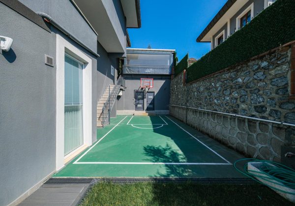 REMAX 7 TEPE'DEN ACARKENT'TE SATILIK ÖNÜ AÇIK MODERN VİLLA küçük görsel