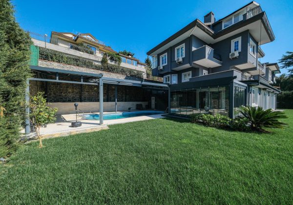 REMAX 7 TEPE'DEN ACARKENT'TE SATILIK ÖNÜ AÇIK MODERN VİLLA küçük görsel