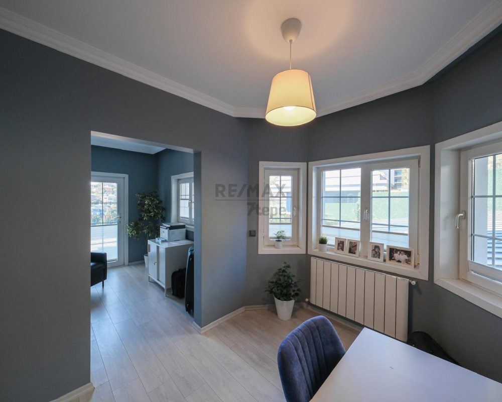 REMAX 7 TEPE'DEN ACARKENT'TE SATILIK ÖNÜ AÇIK MODERN VİLLA