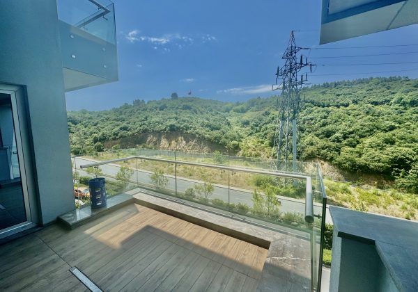MASLAK'TA ÖNÜ ORMAN T BLOKLARDA ACİL KİRALIK EŞYALI BOŞ DAİRE