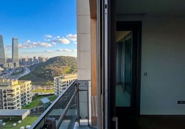 VADİSTANBUL'DA AYLIK ÖDEMEYE UYGUN KİRALIK 1+1 küçük görsel