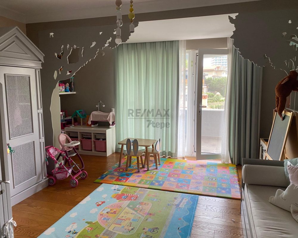 REMAX 7TEPE FARKIYLA ACARKENT'TE SATILIK ŞEHRİN GÜRÜLTÜSÜNDEN UZAK BİR SAKLI YAŞAM