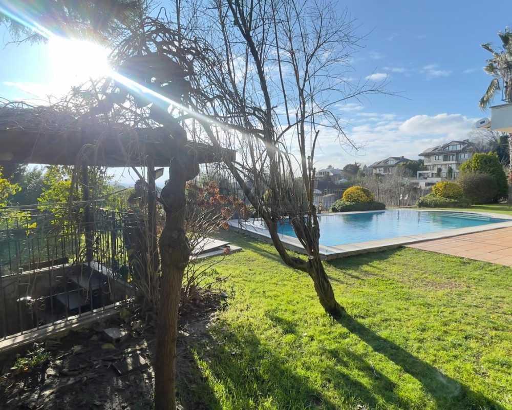 REMAX 7TEPE FARKIYLA ACARKENT'TE KİRALIK EN  UYGUN B TİPİ VİLLA