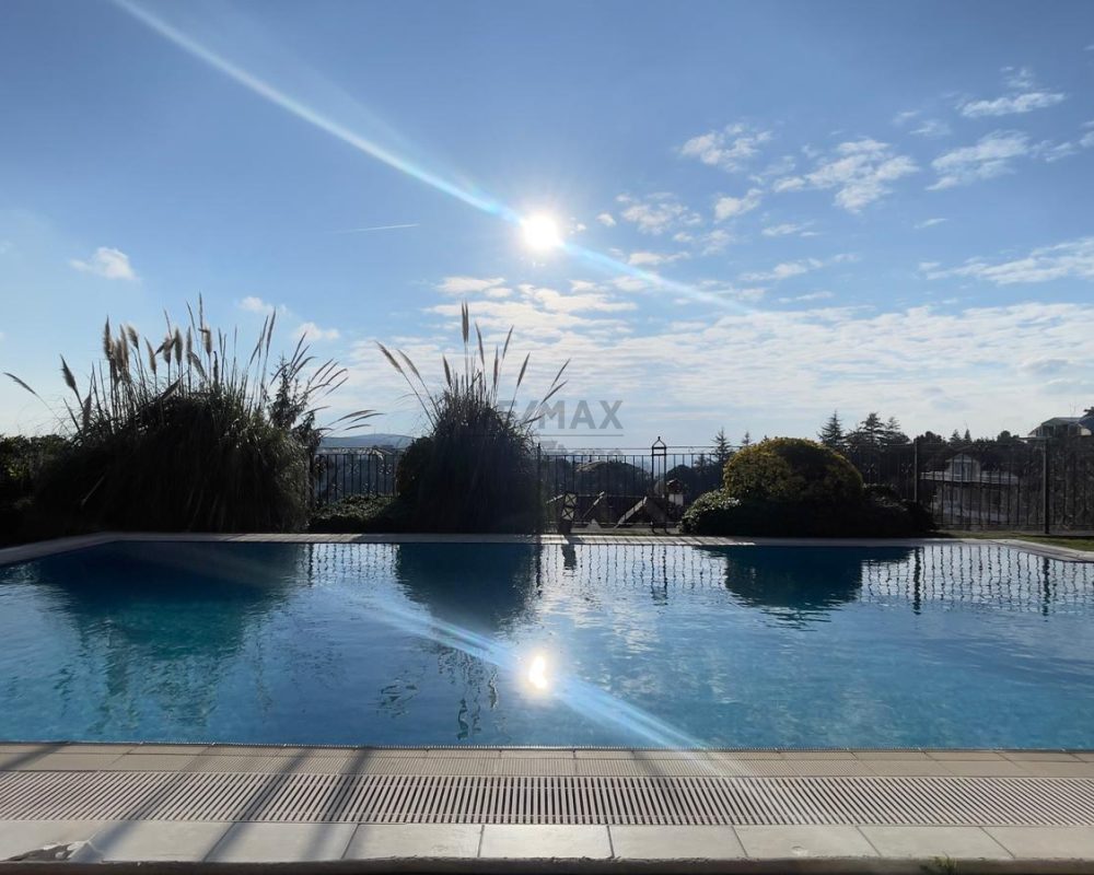 REMAX 7TEPE FARKIYLA ACARKENT'TE KİRALIK EN  UYGUN B TİPİ VİLLA