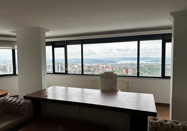 KAVACIK'TA KİRALIK UYGUN FİYATA OTOPARKLI MANZARALI PLAZA KATINDA OFİS küçük görsel
