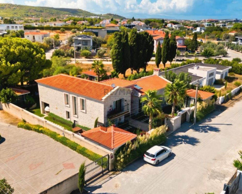 İZMİR MAMURBABA'DA ULTRA LÜKS, TAM MÜSTAKİL MALİKANE